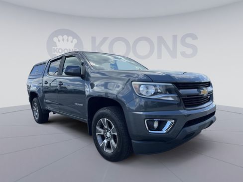 Used 2017 Chevrolet Colorado Z71 AWD/4WD image 4