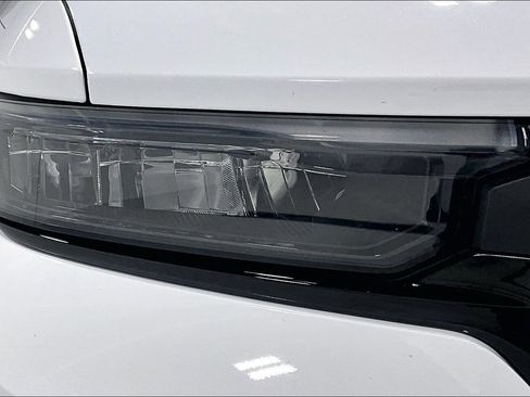 Used 2024 Jeep Grand Cherokee L Limited w/ Black Appearance Package RWD image 40