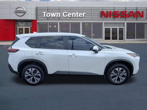 Certified 2023 Nissan Rogue SV FWD image 8