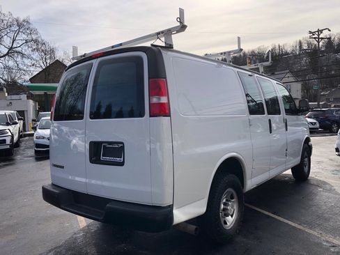 Used 2019 Chevrolet Express 2500 w/ Driver Convenience Package image 5