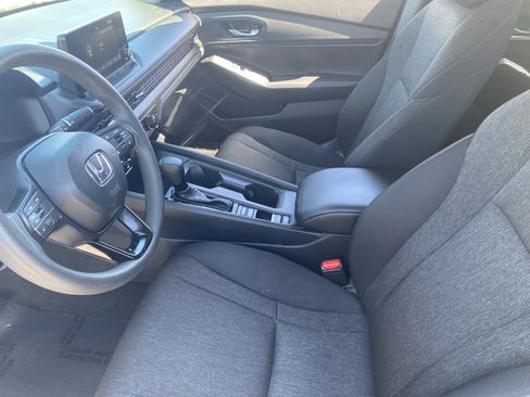 Used 2025 Honda Accord SE image 17