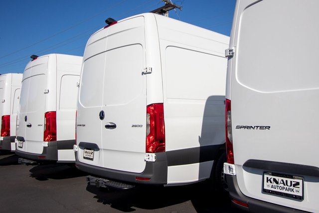 Used 2026 Mercedes-Benz Sprinter 2500 image 15