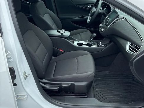 Used 2018 Chevrolet Malibu LS FWD image 11