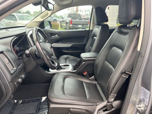 Used 2022 Chevrolet Colorado LT w/ Luxury Package AWD/4WD image 13