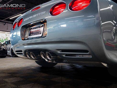 Used 2004 Chevrolet Corvette Convertible w/ Preferred Equipment Group RWD image 41