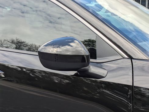 New 2026 Nissan Kicks SV FWD image 12