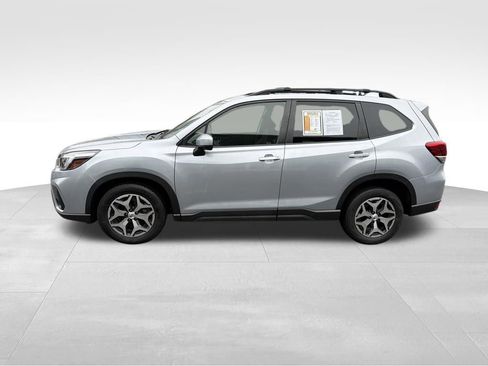 Used 2021 Subaru Forester Premium image 4