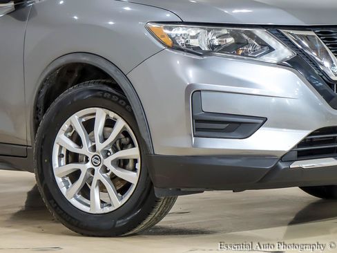 Used 2020 Nissan Rogue SV AWD/4WD image 3