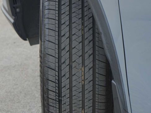 Certified 2025 Honda CR-V LX image 29