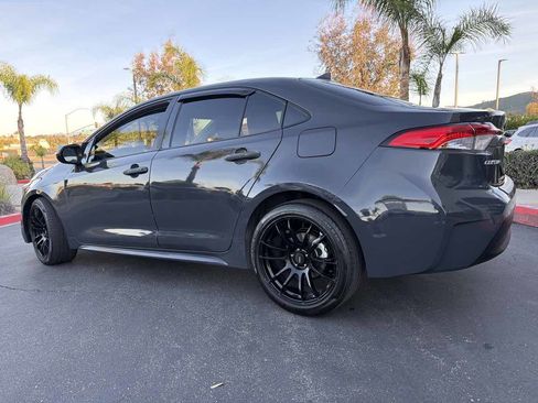 Used 2023 Toyota Corolla LE w/ Carpet Mat Package (TMS) image 18