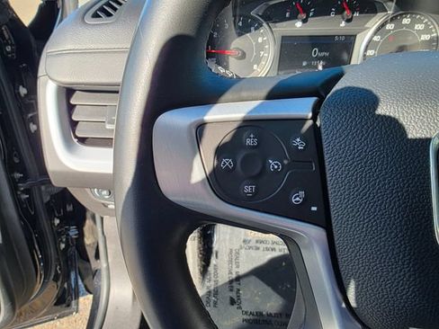 Used 2024 GMC Terrain SLT AWD/4WD image 27
