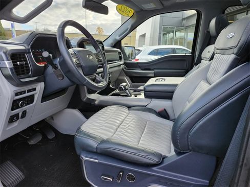 Used 2022 Ford F150 Limited image 16