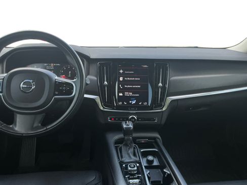 Used 2018 Volvo V90 T5 Cross Country w/ Convenience Package AWD/4WD image 11