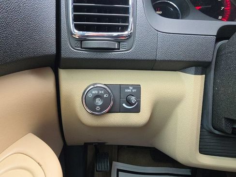 Used 2010 GMC Acadia SLT FWD image 10