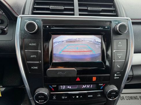 Used 2015 Toyota Camry XSE image 18