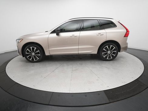 Used 2024 Volvo XC60 B5 Plus w/ Protection Package Premier image 24
