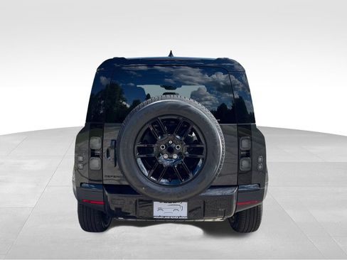 New 2026 Land Rover Defender 110 S AWD/4WD image 4