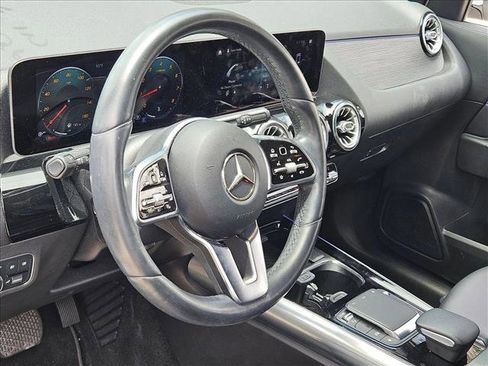Used 2021 Mercedes-Benz GLA 250 image 8