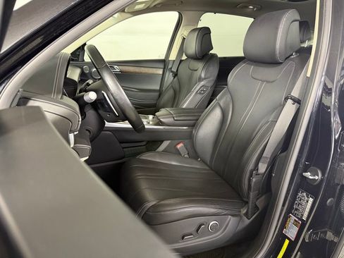Used 2022 Genesis GV80 2.5T w/ Advanced Package 03 image 14