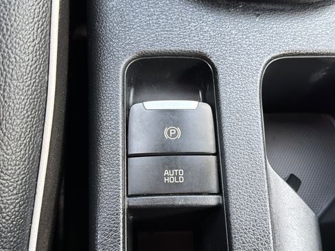 Used 2022 Kia Forte GT-Line w/ GT-Line Premium Package FWD image 12