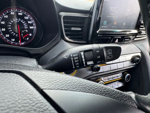 Used 2020 Hyundai Veloster Turbo R-Spec image 16