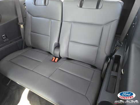 New 2026 Ford Explorer Active w/ Active Comfort Package image 8