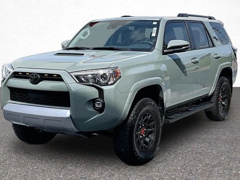 Used 2023 Toyota 4Runner TRD Off-Road Premium w/ Moonroof Package AWD/4WD image 4
