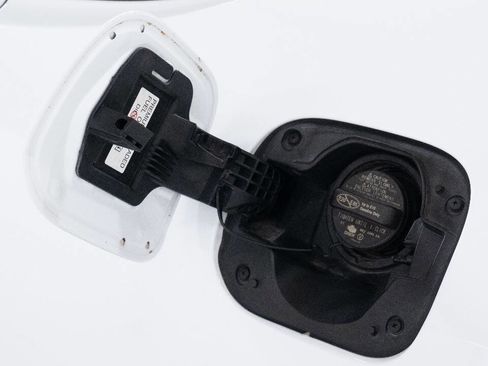 Used 2018 Lexus LC 500 Coupe w/ Touring Package image 21