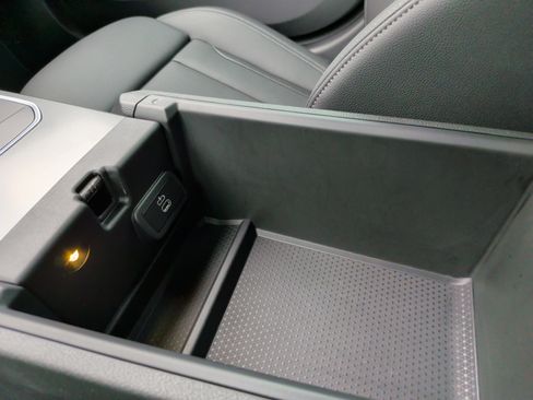 Used 2025 BMW M340i w/ Premium Package image 21