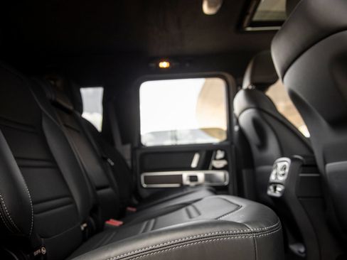 Used 2025 Mercedes-Benz G 550 image 37