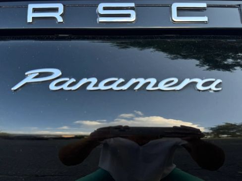 Used 2017 Porsche Panamera RWD image 42