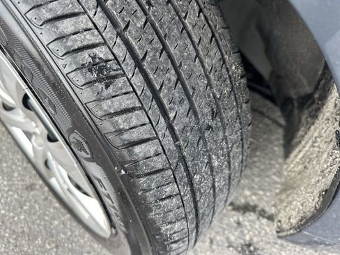 Used 2025 Toyota Corolla LE image 28