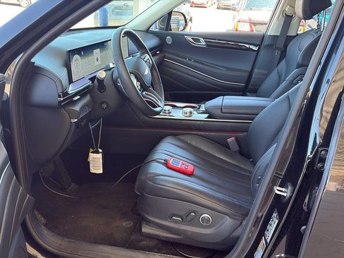 Used 2025 Genesis GV80 2.5T Standard AWD/4WD image 11