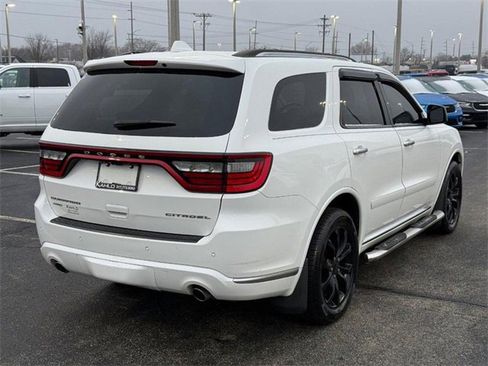 Used 2016 Dodge Durango Citadel w/ Premium Entertainment Group image 3