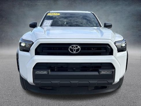 Used 2025 Toyota 4Runner SR5 AWD/4WD image 2