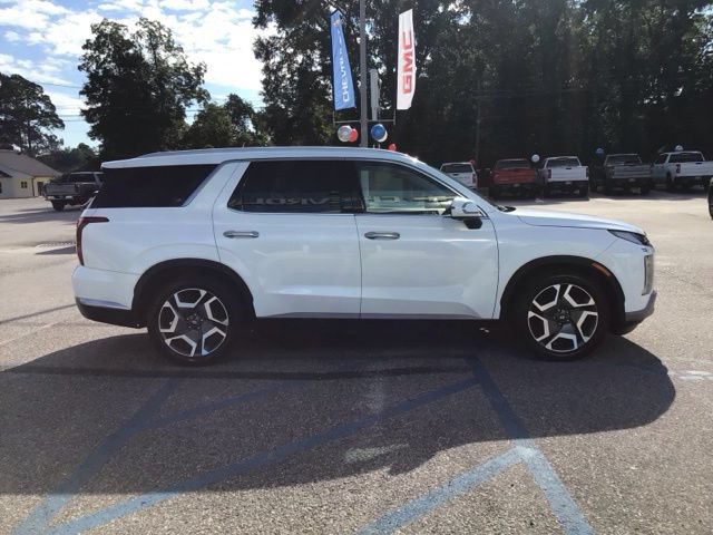 Used 2023 Hyundai Palisade Limited FWD image 4