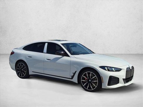 New 2026 BMW i4 eDrive40 RWD image 6