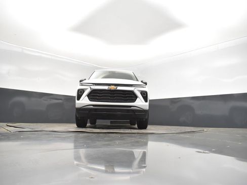 New 2025 Chevrolet TrailBlazer LS w/ LS Convenience Package image 44