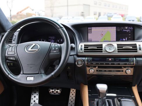 Used 2014 Lexus LS 460 AWD w/ F Sport Package image 23