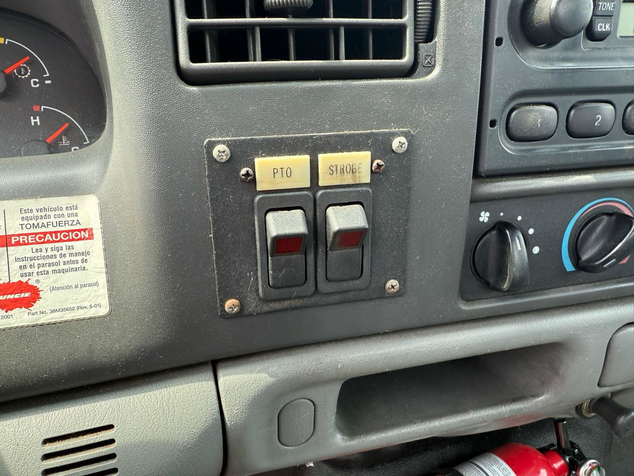 Used 2003 Ford F550 2WD Regular Cab Super Duty image 24
