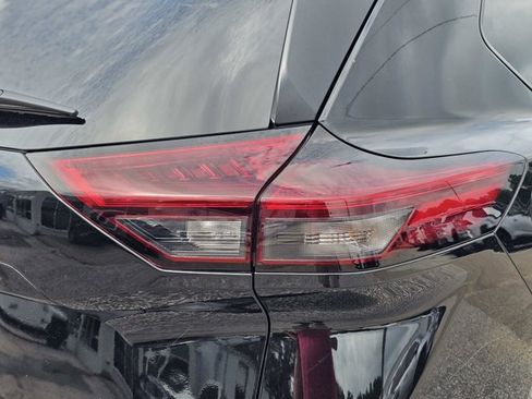 Used 2026 Nissan Rogue SV FWD image 9