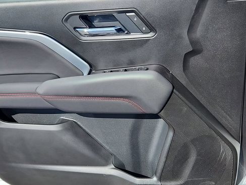 New 2025 Chevrolet Colorado Z71 w/ Technology Package AWD/4WD image 15