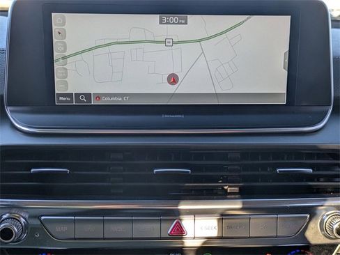 Used 2022 Kia Telluride S image 24