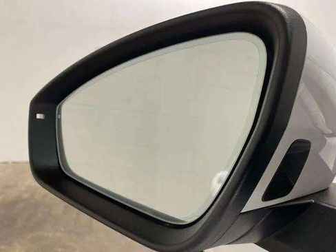 Used 2025 Audi Q5 Premium w/ Convenience Package image 97