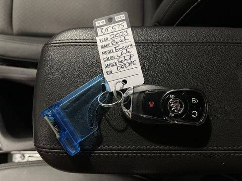 Used 2023 Buick Encore GX Select image 25