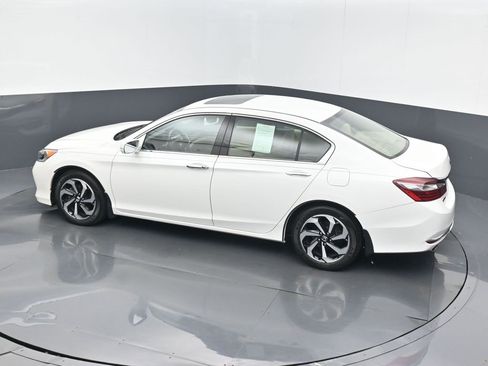 Used 2017 Honda Accord EX-L image 11