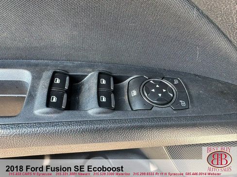 Used 2018 Ford Fusion SE w/ Fusion SE Technology Package FWD image 12