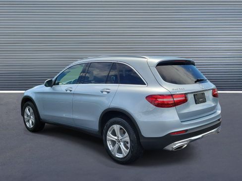 Used 2018 Mercedes-Benz GLC 300 image 4