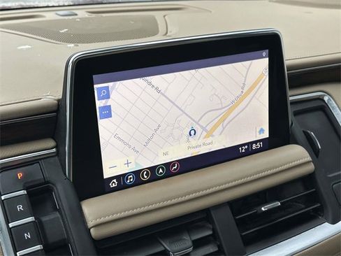 Used 2021 Chevrolet Suburban Premier image 31