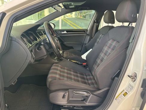 Used 2017 Volkswagen GTI Sport image 12